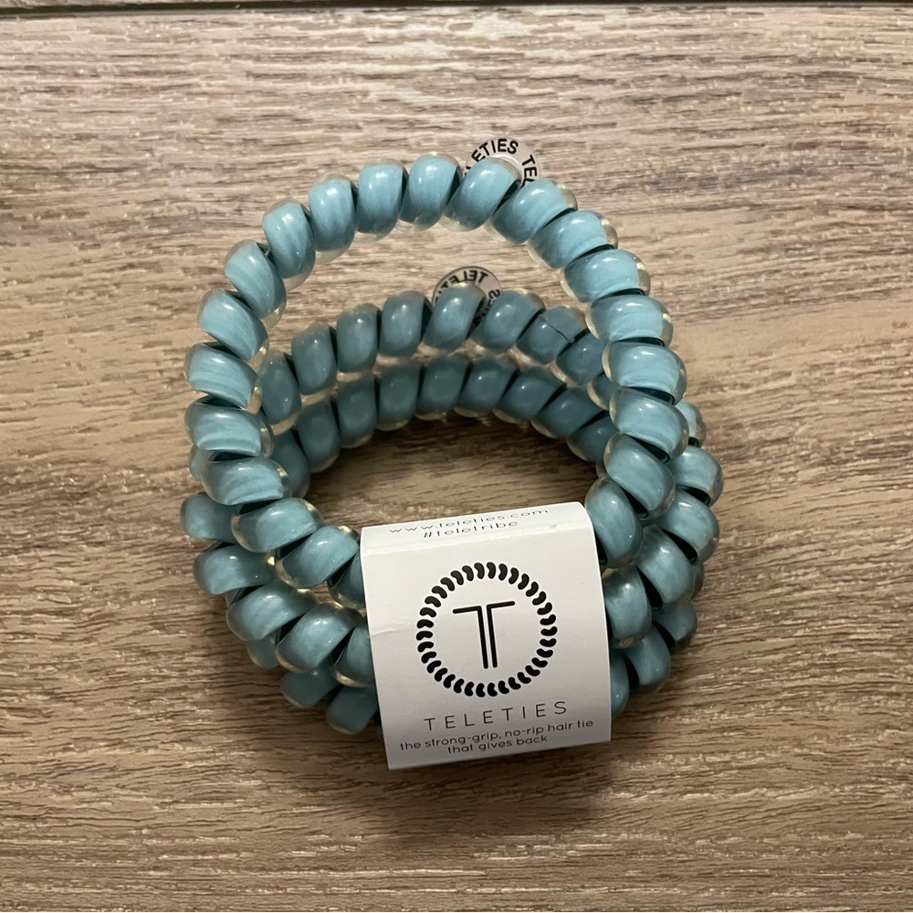 TELETIES Light Blue Spiral No-Slip Hair Tie Set - 3 Pack - Robin’s Egg - Large
